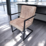 Scaun de piele naturală brașov piele industrial light pink